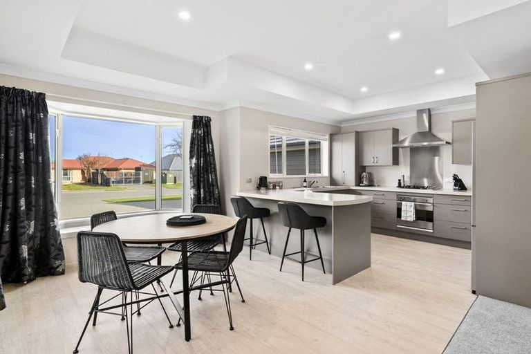 Photo of property in 55 Overbury Crescent, Rolleston, 7614