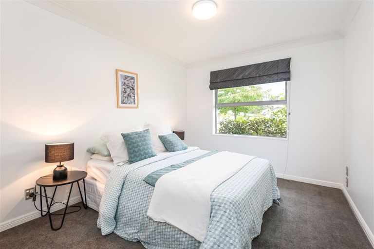 Photo of property in 28 Holbrook Way, Westmorland, Christchurch, 8025