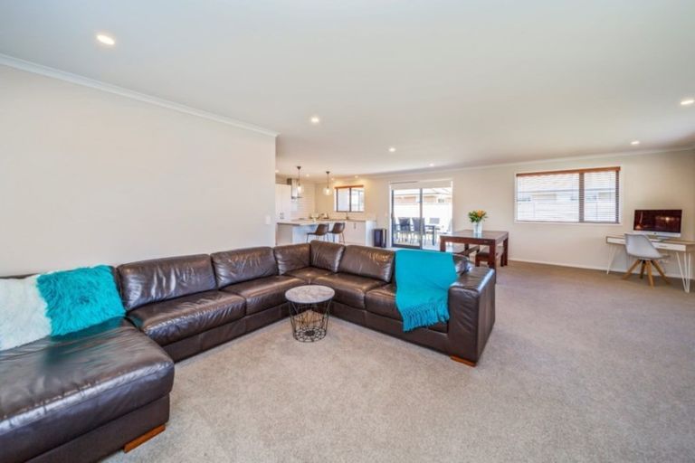 Photo of property in 45d Cyrus Street, Whalers Gate, New Plymouth, 4310