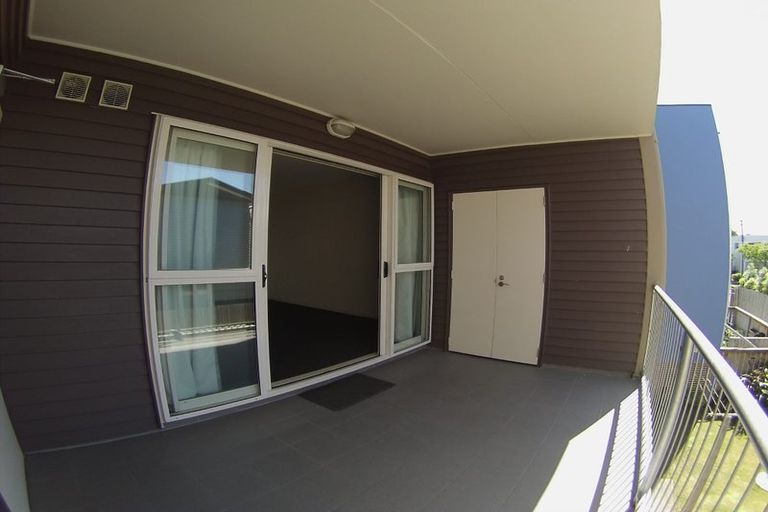 Photo of property in 8/30 Mathesons Road, Phillipstown, Christchurch, 8011