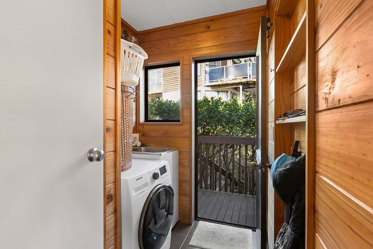 Photo of property in 74a Stanmore Bay Road, Stanmore Bay, Whangaparaoa, 0932