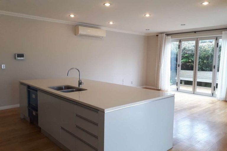 Photo of property in 100 Killybegs Drive, Pinehill, Auckland, 0632