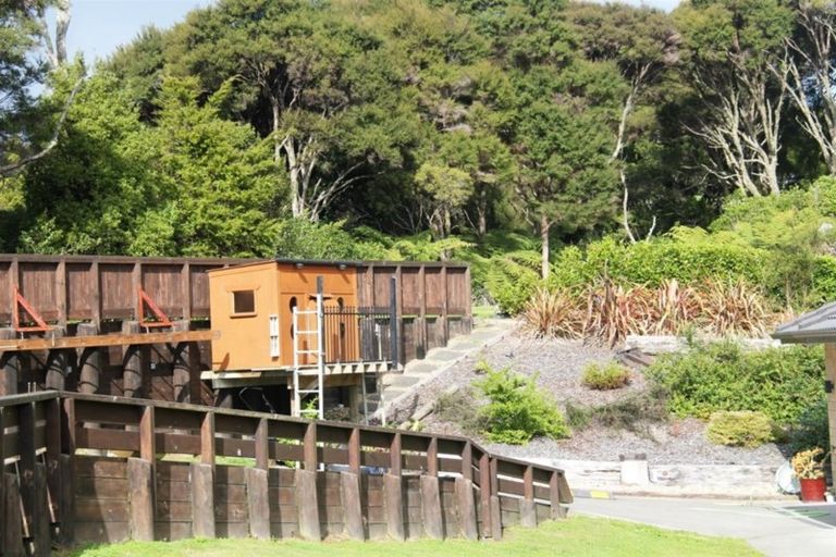 Photo of property in 105 Judge Richardson Drive, Opaheke, Papakura, 2584