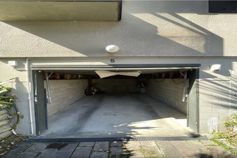 Photo of property in 5/38 Mahara Avenue, Birkenhead, Auckland, 0626