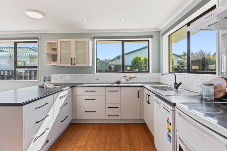 Photo of property in 3 Renata Road, Otaki, 5512