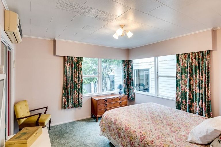 Photo of property in 22 Coventry Avenue, Tamatea, Napier, 4112