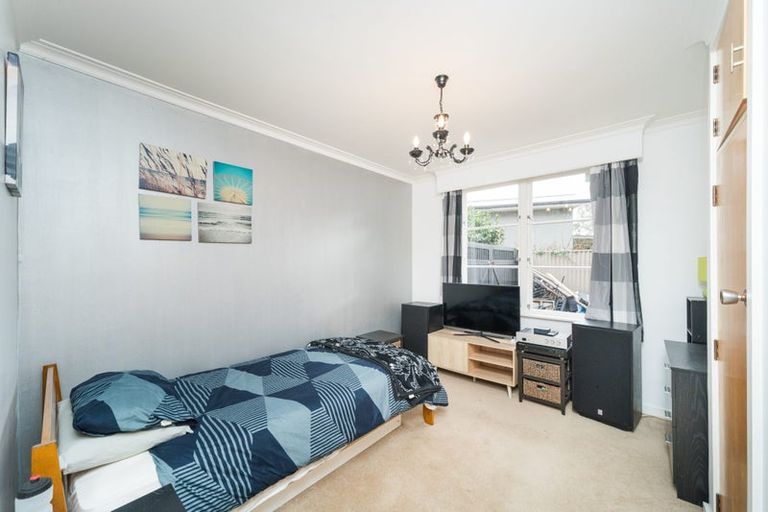 Photo of property in 8 Goodwyn Crescent, Hokowhitu, Palmerston North, 4410