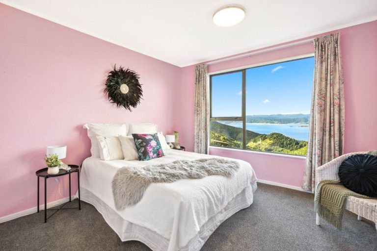 Photo of property in 20 Gurkha Crescent, Khandallah, Wellington, 6035