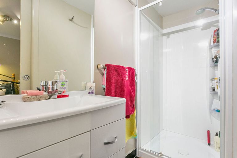 Photo of property in 66 Wordsworth Street, Leamington, Cambridge, 3432