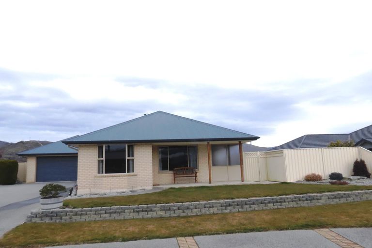 Photo of property in 33 Fenwick Crescent, Cromwell, 9310