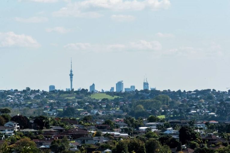 Photo of property in 1 Luana Way, Bucklands Beach, Auckland, 2014