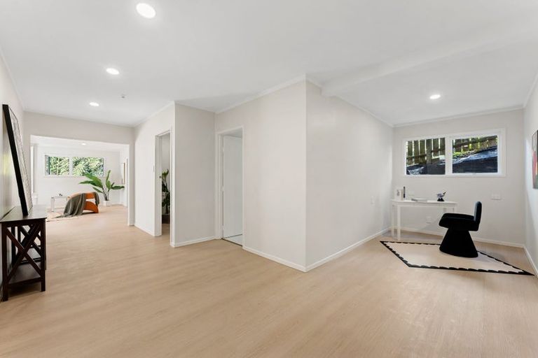 Photo of property in 137 Albany Highway, Unsworth Heights, Auckland, 0632