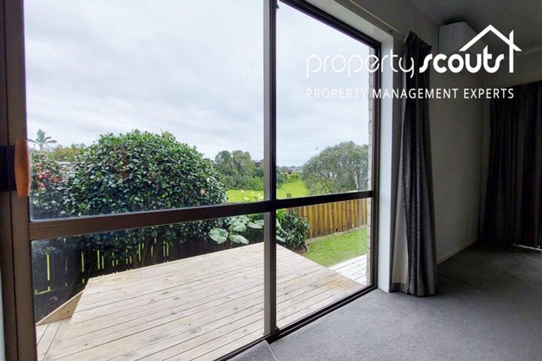 Photo of property in 2/14 Bramley Drive, Farm Cove, Auckland, 2012