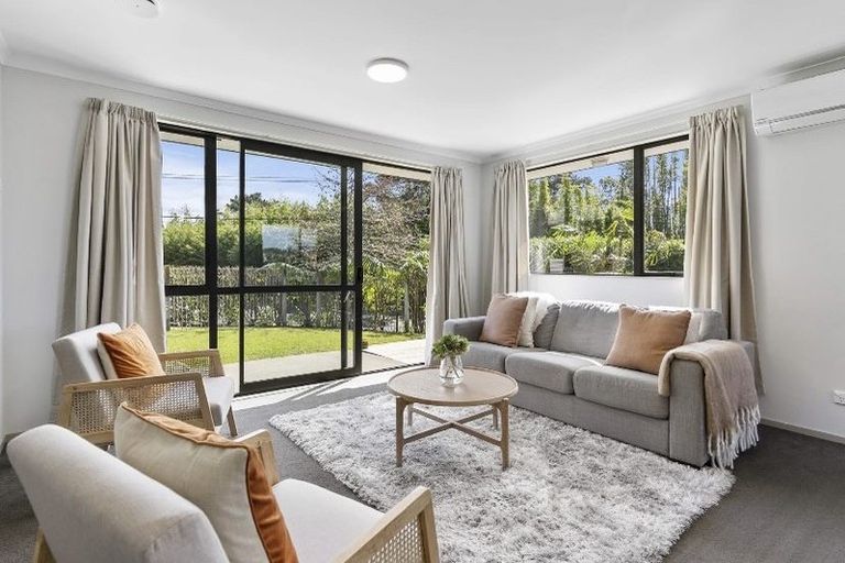 Photo of property in 169a Colwill Road, Massey, Auckland, 0614