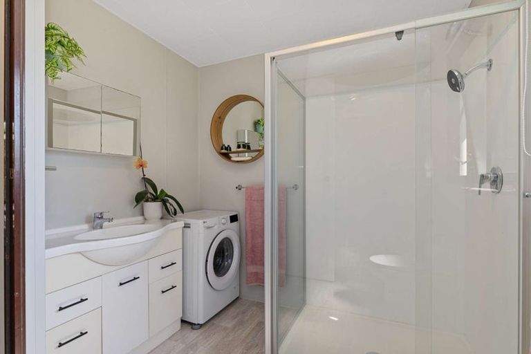 Photo of property in 1/39 Clayburn Road, Glen Eden, Auckland, 0602