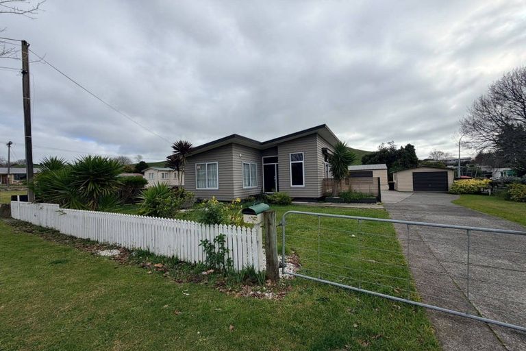 Photo of property in 6 Church Street, Tirau, 3410