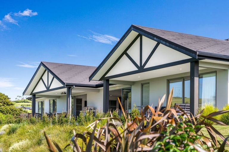 Photo of property in 53 Robert Hastie Drive, Mangawhai, 0573