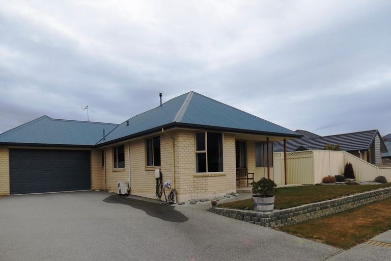 Photo of property in 33 Fenwick Crescent, Cromwell, 9310