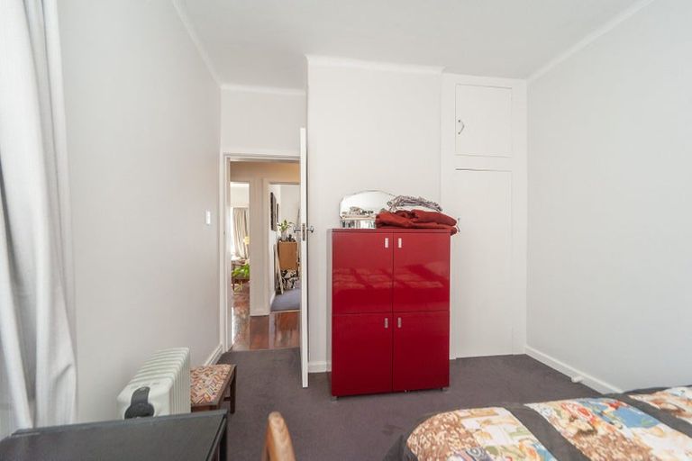 Photo of property in Hamilton Flats, 3/9 Hawker Street, Mount Victoria, Wellington, 6011