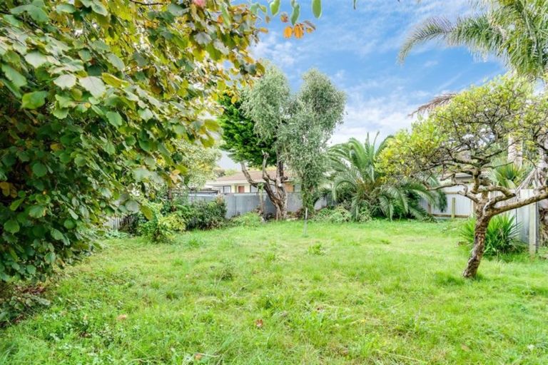 Photo of property in 3 Anzac Avenue, Onekawa, Napier, 4110