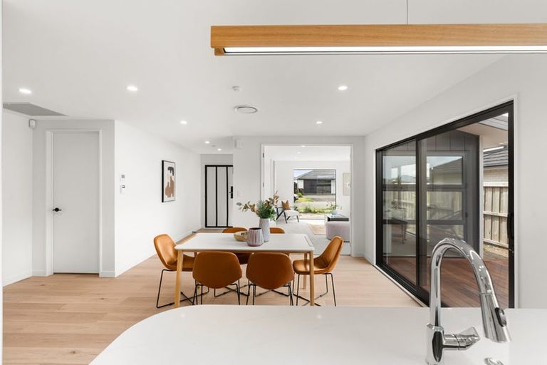 Photo of property in 29 Coach Way, Rolleston, 7614