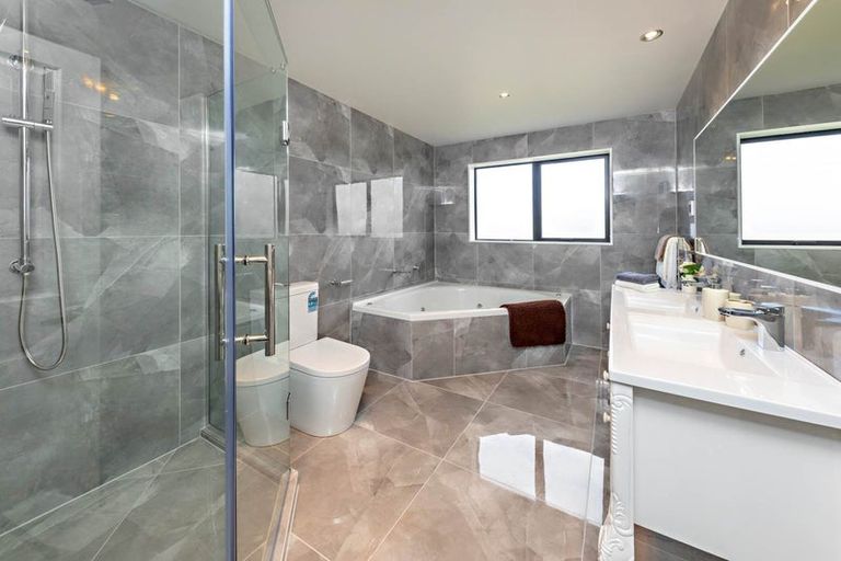 Photo of property in 50 Castlebane Drive, Flat Bush, Auckland, 2019