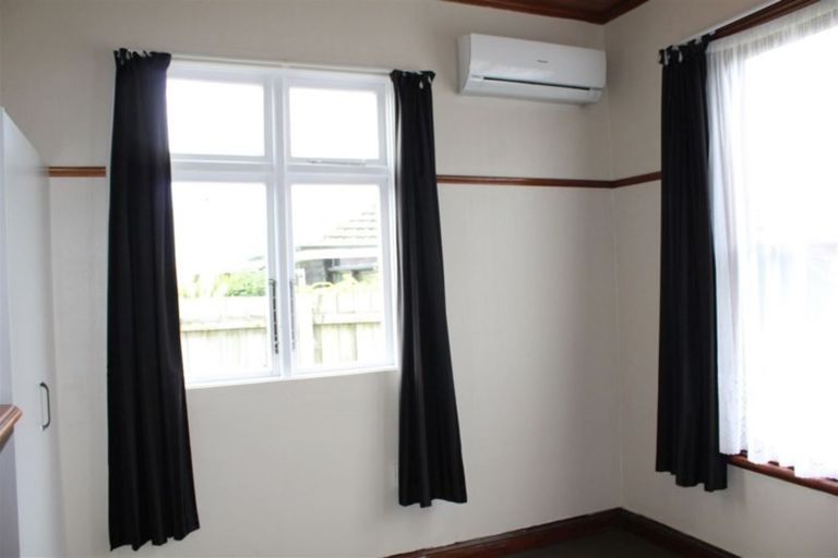 Photo of property in 19 Ventnor Street, Mornington, Dunedin, 9011