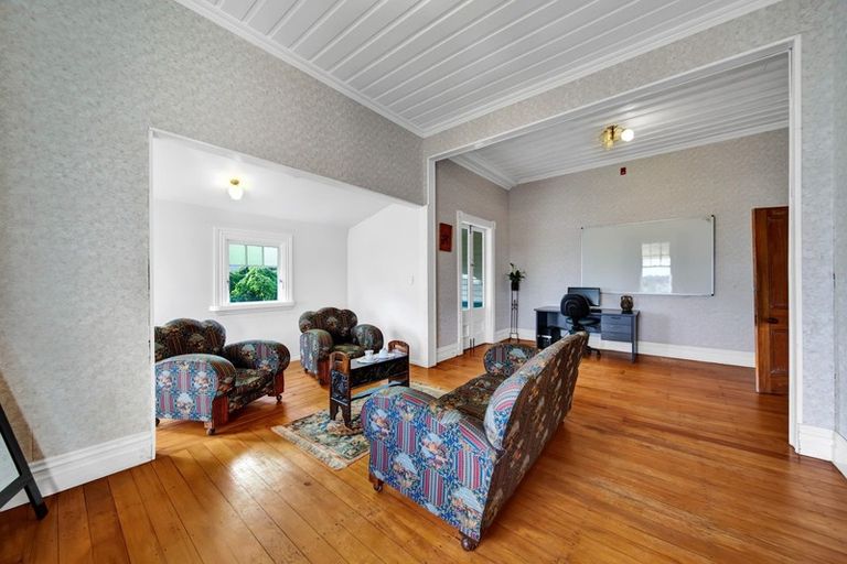 Photo of property in 6 Princes Street, Hawera, 4610