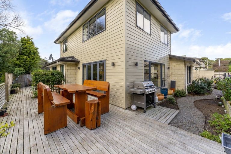 Photo of property in 37b Tiromoana Road, Raumati South, Paraparaumu, 5032