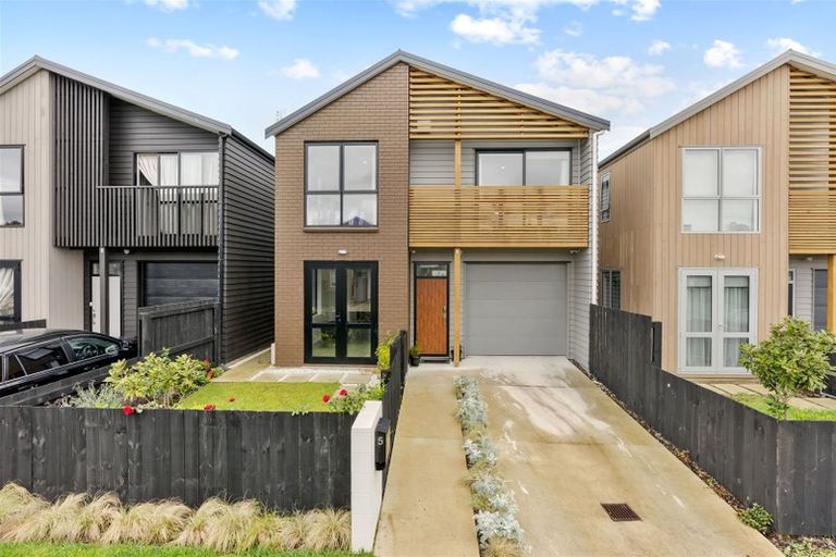 Photo of property in 5 Turehu Road, Papakura, 2110
