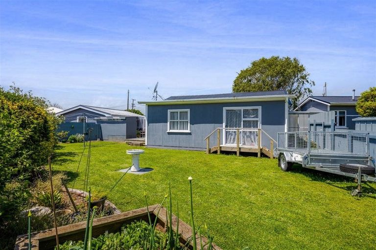 Photo of property in 40 Grey Street, Normanby, Hawera, 4614