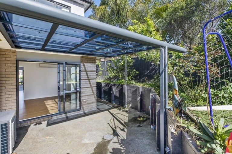Photo of property in 38 Accent Drive, Flat Bush, Auckland, 2016