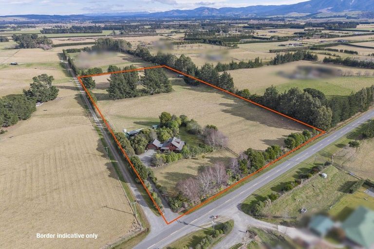 Photo of property in 721 Loburn Whiterock Road, Loburn, Rangiora, 7472