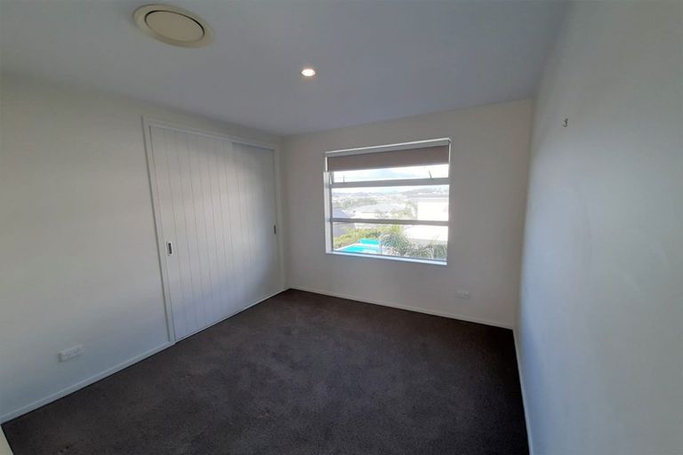 Photo of property in 12 Butler Stoney Crescent, Silverdale, 0932