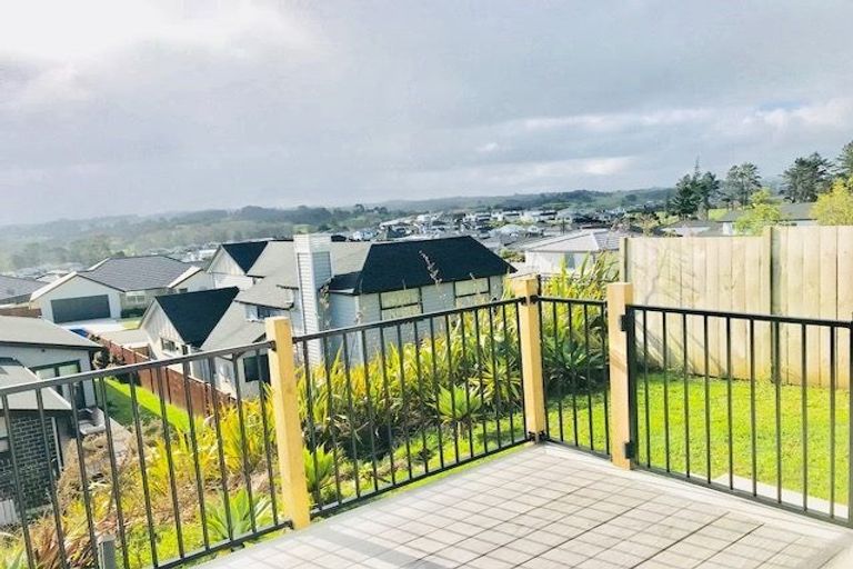 Photo of property in 63 Manuel Road, Silverdale, 0932