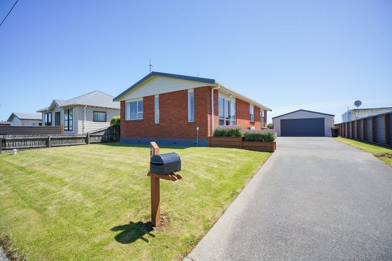 Photo of property in 130 Avon Road, Clifton, Invercargill, 9812