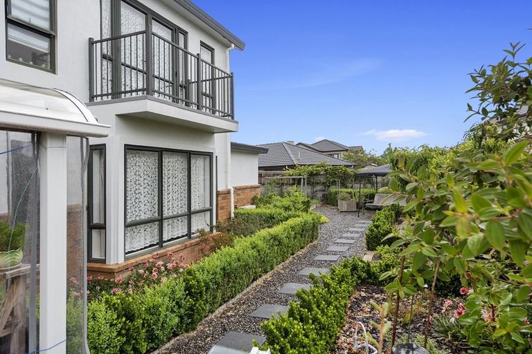 Photo of property in 21 Nielsen Gardens, Rototuna, Hamilton, 3210