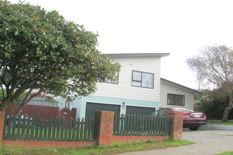 Photo of property in 47 Conclusion Street, Ascot Park, Porirua, 5024