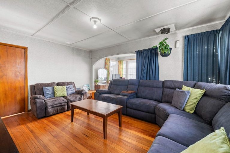 Photo of property in 180 Langdons Road, Northcote, Christchurch, 8052