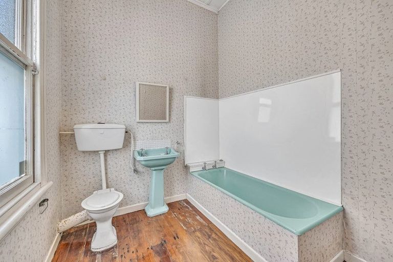 Photo of property in 70a Valley Road, Paraparaumu, 5032