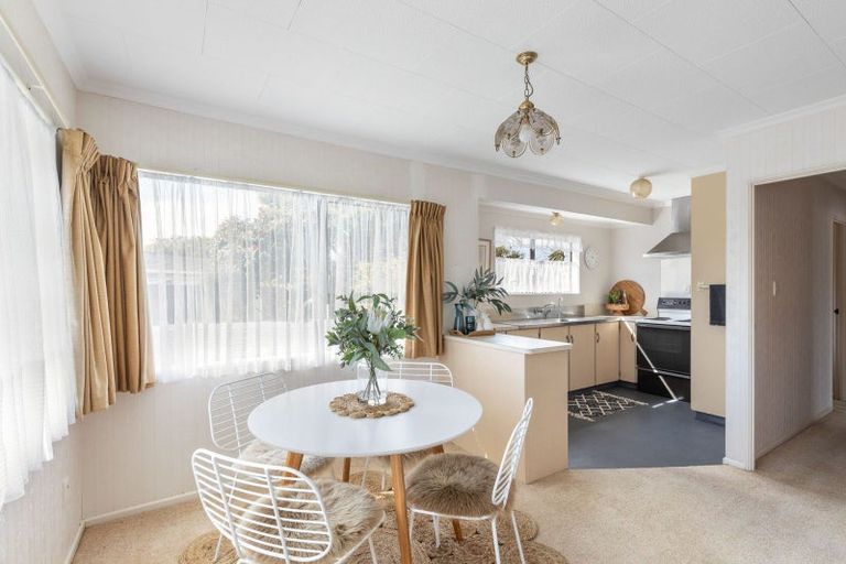 Photo of property in 11 Tukapa Street, Westown, New Plymouth, 4310