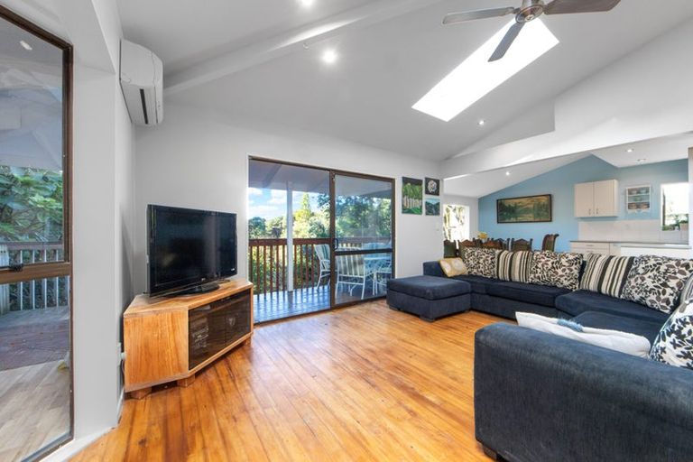 Photo of property in 704 South Titirangi Road, Titirangi, Auckland, 0604