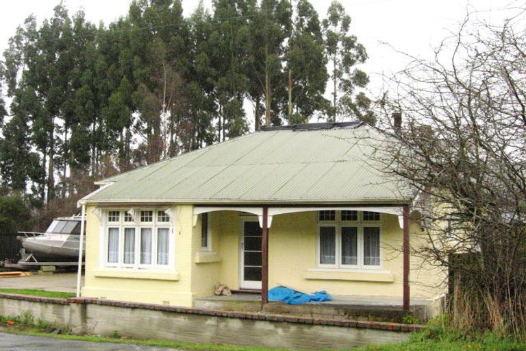 Photo of property in 5 Reservoir Road, Sawyers Bay, Port Chalmers, 9023