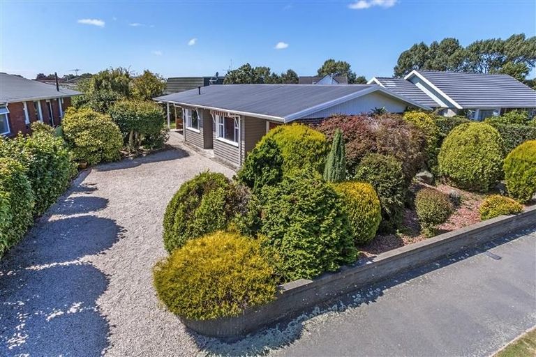 Photo of property in 8 Birkenhead Street, Avonhead, Christchurch, 8042