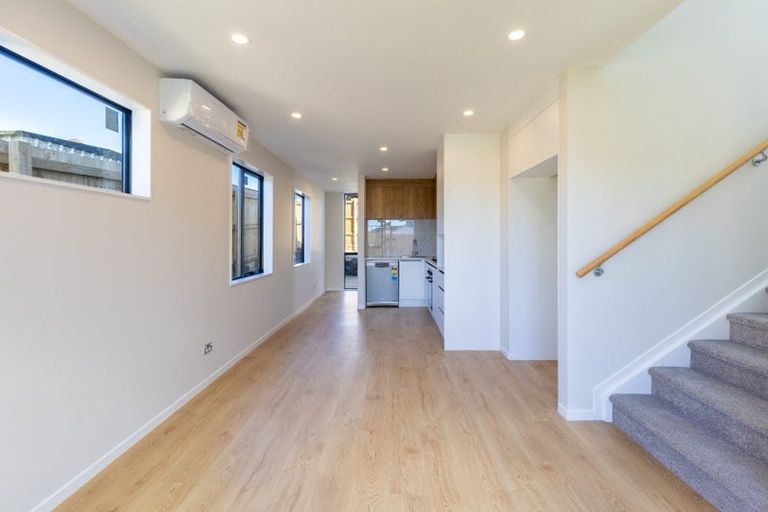 Photo of property in 6e Kaweka Street, New Lynn, Auckland, 0600