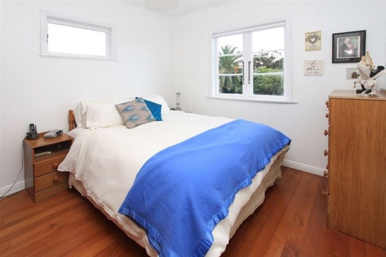 Photo of property in 42 Everard Avenue, Army Bay, Whangaparaoa, 0930