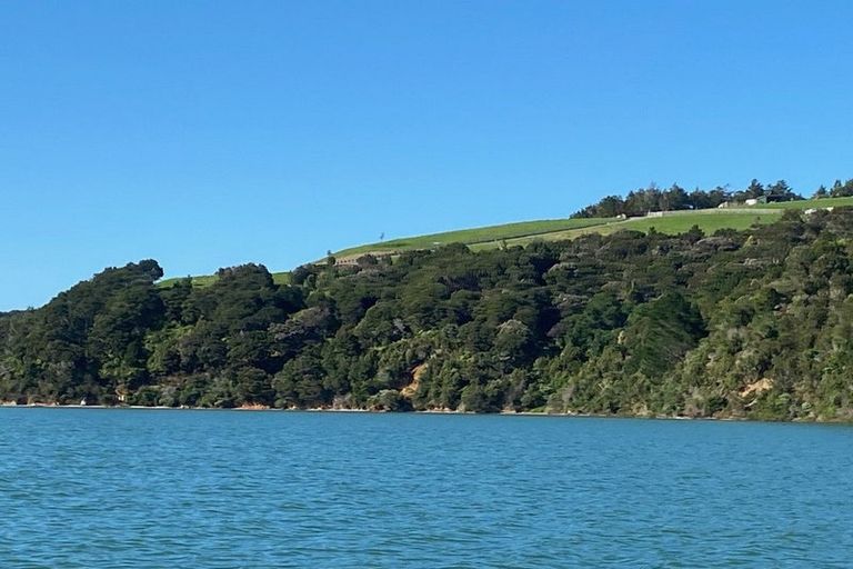 Photo of property in 114a Ranui Road, Karetu, 0283