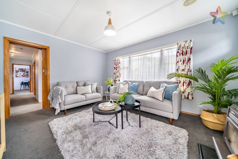 Photo of property in 32 Karaka Street, Wainuiomata, Lower Hutt, 5014
