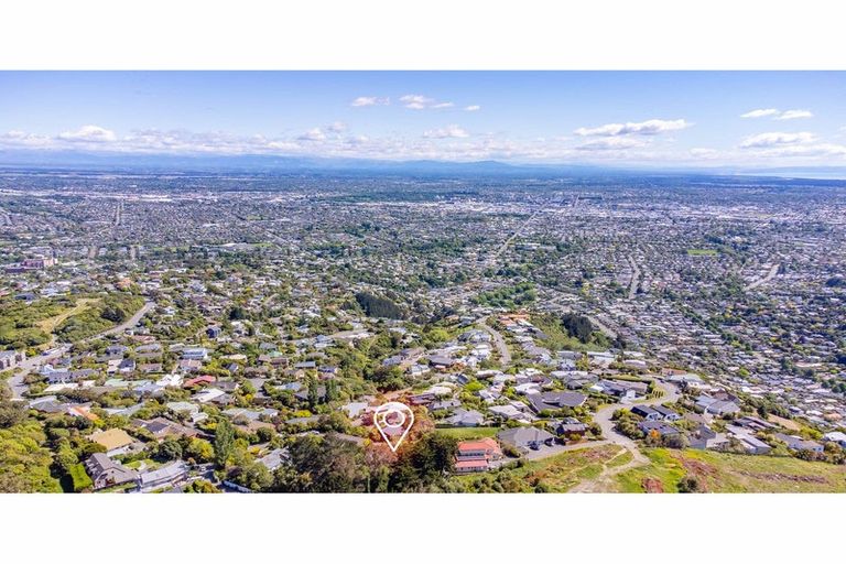 Photo of property in 15 Amherst Place, Cashmere, Christchurch, 8022