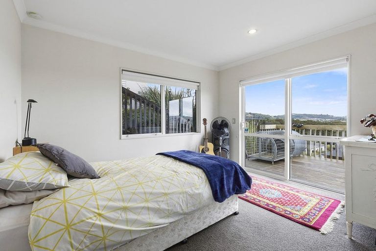 Photo of property in 8 Polestar Lane, Whitby, Porirua, 5024